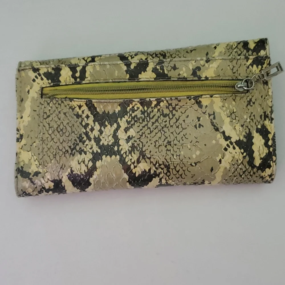 Guess Cream/Brown‎ Wallet